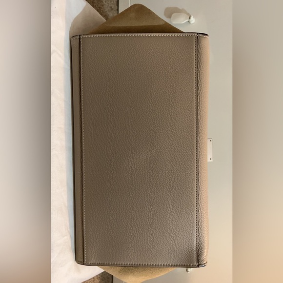 Celine Trapeze - Picture 5 of 16